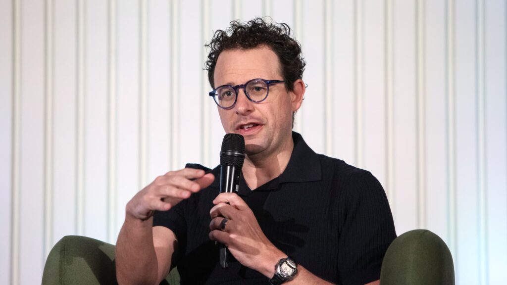 Anthropic CEO Amodei says Pentagon’s threats ‘do not change our position’ on AI Anthropic CEO Amodei says Pentagon’s threats ‘do not change our position’ on AI