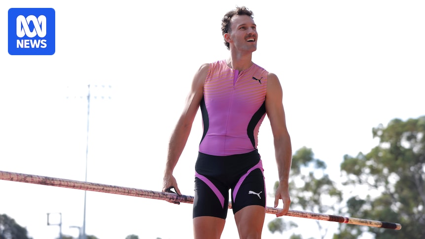 Pole vaulter Kurtis Marschall becomes the fourth Australian to clear 6 metres in pole vault Pole vaulter Kurtis Marschall becomes the fourth Australian to clear 6 metres in pole vault