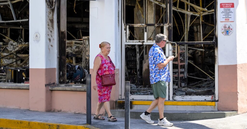 These Americans call Mexico home — and still feel safe despite recent cartel violence These Americans call Mexico home — and still feel safe despite recent cartel violence