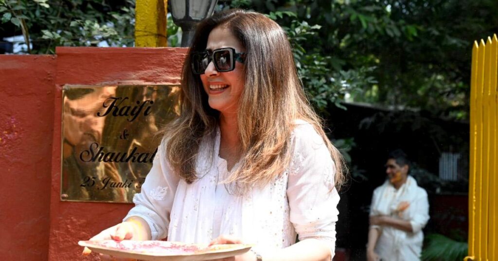 Urmila, Mouni, Shalini At Shabana Azmi’s Holi Party