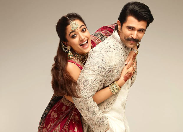 Vijay Deverakonda and Rashmika Mandanna reveal strict invite-only plans for Hyderabad reception; urge fans to follow safety protocols : Bollywood News Vijay Deverakonda and Rashmika Mandanna reveal strict invite-only plans for Hyderabad reception; urge fans to follow safety protocols : Bollywood News