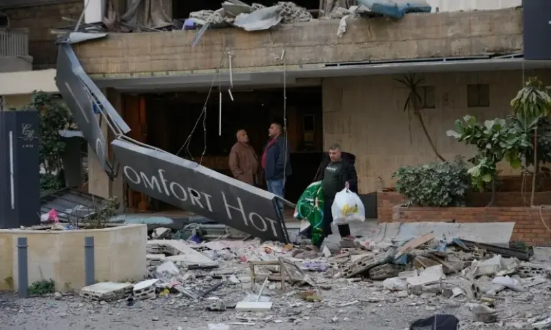 لبنان پر اسرائیلی حملوں میں جاں بحق افراد کی تعداد 102 تک جا پہنچی – World لبنان پر اسرائیلی حملوں میں جاں بحق افراد کی تعداد 102 تک جا پہنچی – World